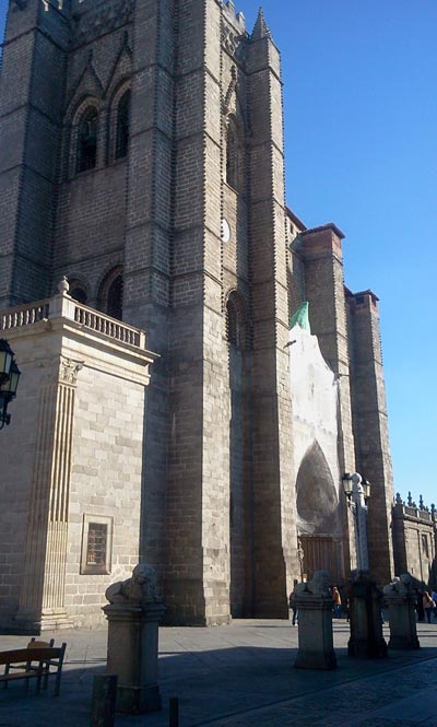 Entrada a la Catedral de Ávila.