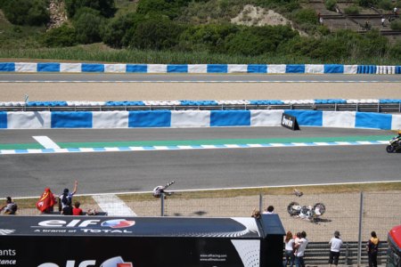 Accidente en el Gran Premio de Motociclismo de Jerez 2013 Foto 11